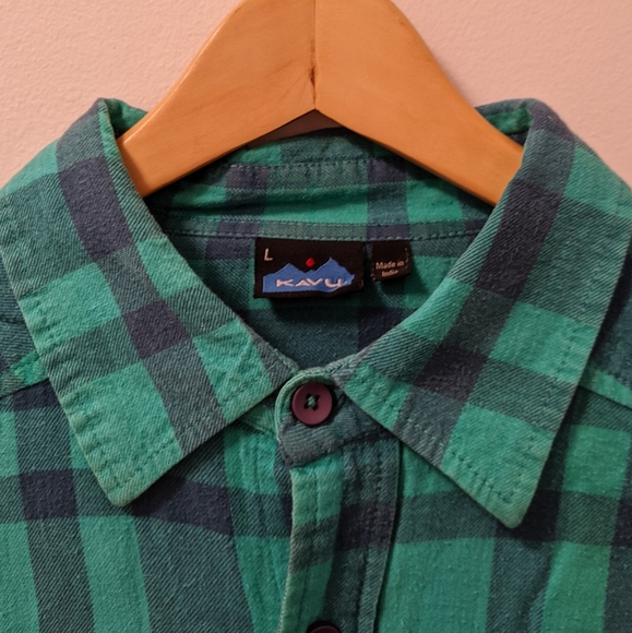Light green/blue plaid flannel from Kavu - Picture 3 of 4